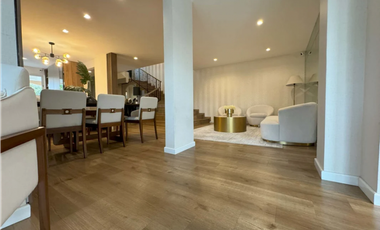 VILLA LUCRE / ALTOS DE SAN RAFAEL / 521 M2 / 3 HABITACION / PISCINA