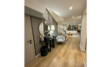 VILLA LUCRE / ALTOS DE SAN RAFAEL / 521 M2 / 3 HABITACION / PISCINA