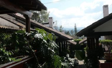 CASA EN CONDOMINIO, Av. 5 de Mayo, Santa María Ahuacatlan, Valle de Bravo