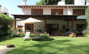 CASA EN CONDOMINIO, Av. 5 de Mayo, Santa María Ahuacatlan, Valle de Bravo