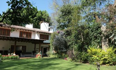 CASA EN CONDOMINIO, Av. 5 de Mayo, Santa María Ahuacatlan, Valle de Bravo