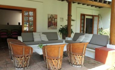 CASA EN CONDOMINIO, Av. 5 de Mayo, Santa María Ahuacatlan, Valle de Bravo
