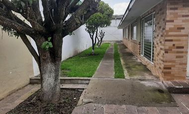 AMPLIA CASA DE 1000M2  Y 650M2 EN UNA SOLA PLANTA, ESTAC. 15 AUTOS, CENTRICA  TOLUCA