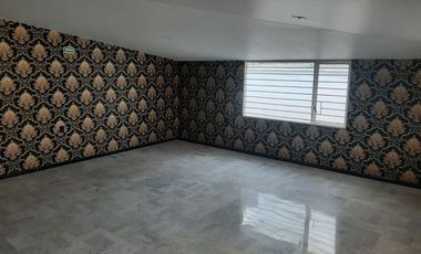 AMPLIA CASA DE 1000M2  Y 650M2 EN UNA SOLA PLANTA, ESTAC. 15 AUTOS, CENTRICA  TOLUCA
