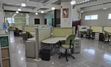 Edificio en Venta con oficinas en Col Anzures..