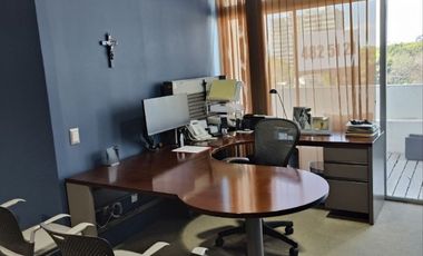 Edificio en Venta con oficinas en Col Anzures..