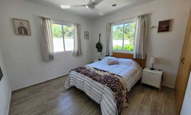 CASA TOTALMENTE AMUEBLADA Y EQUIPADA A 4 cuadras de la Playa en Chixulub