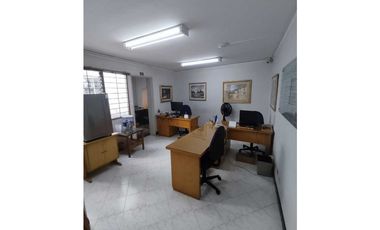 Oficina/Local Calle 33/Laureles