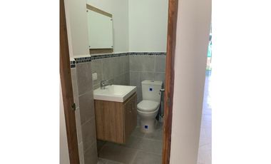 EDIFICIO COMPLEX LLANOGRANDE