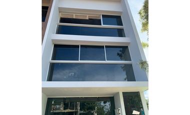 EDIFICIO COMPLEX LLANOGRANDE