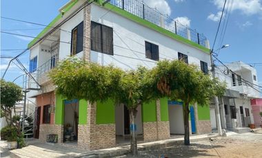 SE VENDE TRES APARTAMENTOS + LOCAL EN LA FLORESTA DE MONTERIA