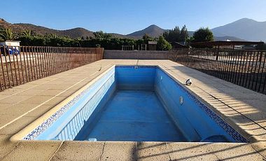 PARCELA CON QUINCHO Y PISCINA APTA PARA EVENTOS