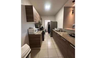 SE ALQUILA O SE VENDE APARTAMENTO AMOBLADO EN BRISAS DEL GOLF