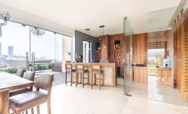Casa en Venta en Bosque Real Country Clun Cdmx