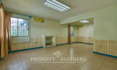 Amplia casa comercial en venta, Ñuñoa!