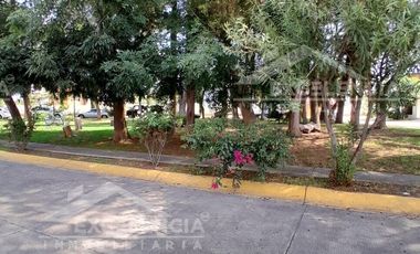 CASA EN VENTA EN FRACC. PRIVADO AMPLIACION CLUB CAMPESTRE LA HUERTA