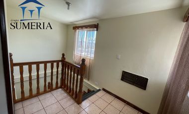 Preciosa casa en esquina en Mármol II