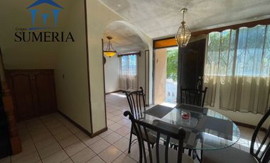 Preciosa casa en esquina en Mármol II