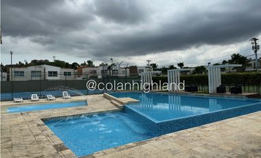 REMATE Se Vende Casa en PH Everest, Brisas del Golf Norte