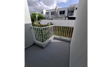 VENTA CASA  BRISAS DEL GOLF PH VICTORIA 187M2