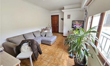 venta departamento de 4 ambientes  calle san juan y san martin