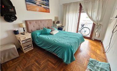 venta departamento de 4 ambientes  calle san juan y san martin