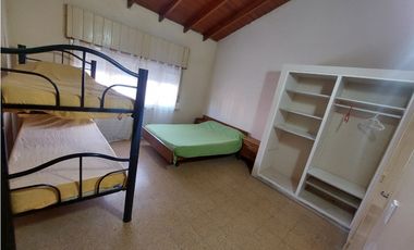 Venta de 6 dptos. en block a tres cuadras del mar!!!