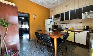 Casa para 2 Familias en venta en Wilde
