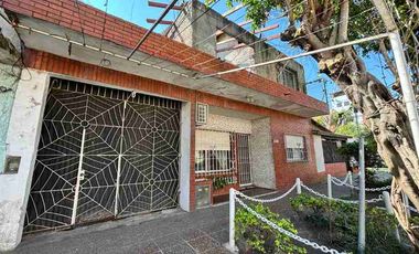 Casa para 2 Familias en venta en Wilde