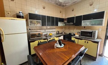 Casa para 2 Familias en venta en Wilde