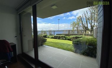 Departamento en Arriendo en Con vista al lago y lindo jardín en la costanera de Puerto Varas
