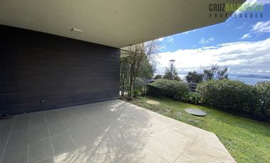 Departamento en Arriendo en Con vista al lago y lindo jardín en la costanera de Puerto Varas