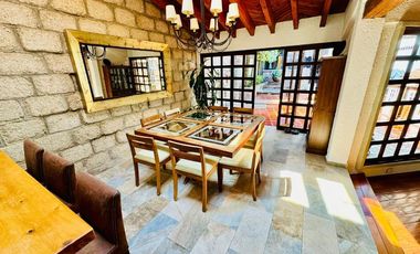 Casa en Venta en Lomas del Sol - Excelente estado de Conservación