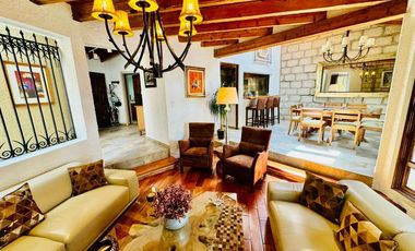 Casa en Venta en Lomas del Sol - Excelente estado de Conservación