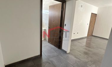 Venta en las Huertas Residencial con recámara en planta Baja y cocina integral incluida (L17)