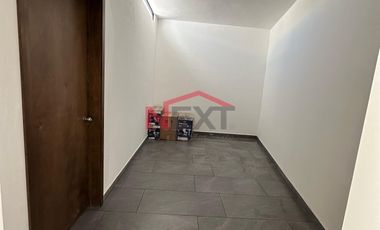 Venta en las Huertas Residencial con recámara en planta Baja y cocina integral incluida (L17)