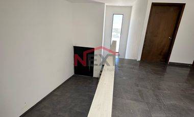Venta en las Huertas Residencial con recámara en planta Baja y cocina integral incluida (L17)