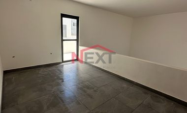 Venta en las Huertas Residencial con recámara en planta Baja y cocina integral incluida (L17)