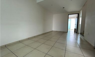 Se  Renta Casa en Fracc. San Isidro Jiutepec Doble Vig con Alberca 3Re