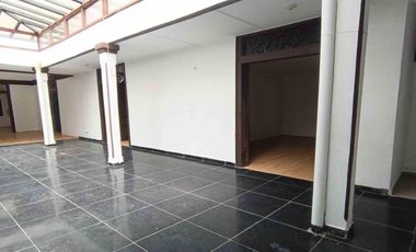 CASA EN ARRIENDO EN EL CENTRO/MANIZALES