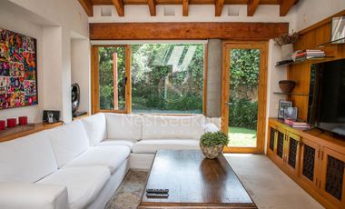 CASA EN VENTA CON VISTA AL LAGO
