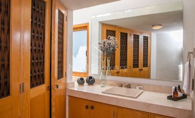 CASA EN VENTA CON VISTA AL LAGO