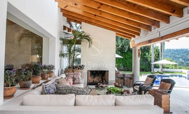 CASA EN VENTA CON VISTA AL LAGO