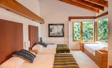 CASA EN VENTA CON VISTA AL LAGO