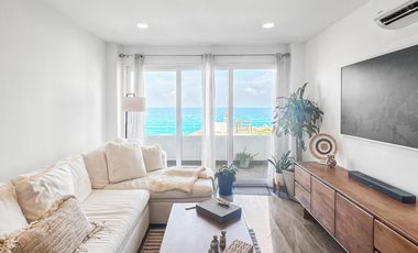 Departamento en venta de 3 recámaras frente al mar en Playas del Conchal
