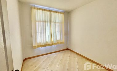 Spacious Townhouse for Sale – Ideal for Investors and Family