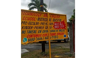 VENDO CASA EN LA CHORRERA BARRIADA MARIA LETICIA 4R (DMFS)