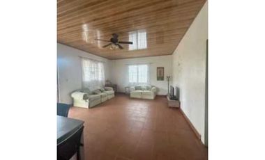 VENDO CASA EN CHAME LAS LAJAS 2R