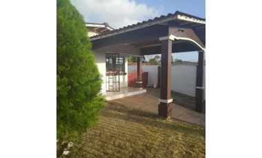 VENDO CASA EN ARRAIJAN VILLAS DE LA ALAMEDA 3R