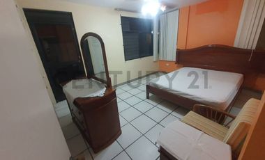 Vendo Casa Grande junto al mar, Independiente, Piscina, 4 Dormitorios en Tonsupa
